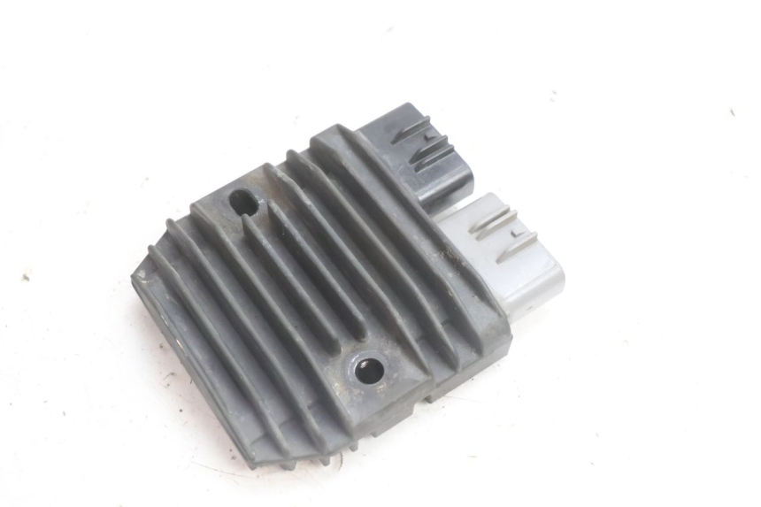 photo de REGULATOR YAMAHA TDM ABS 900 (2002 - 2014) - Surface and material condition