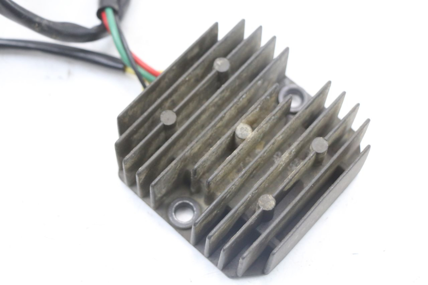 photo de CHARGING REGULATOR HONDA TRX 300 (1988 - 2000) - Zoom on usage condition