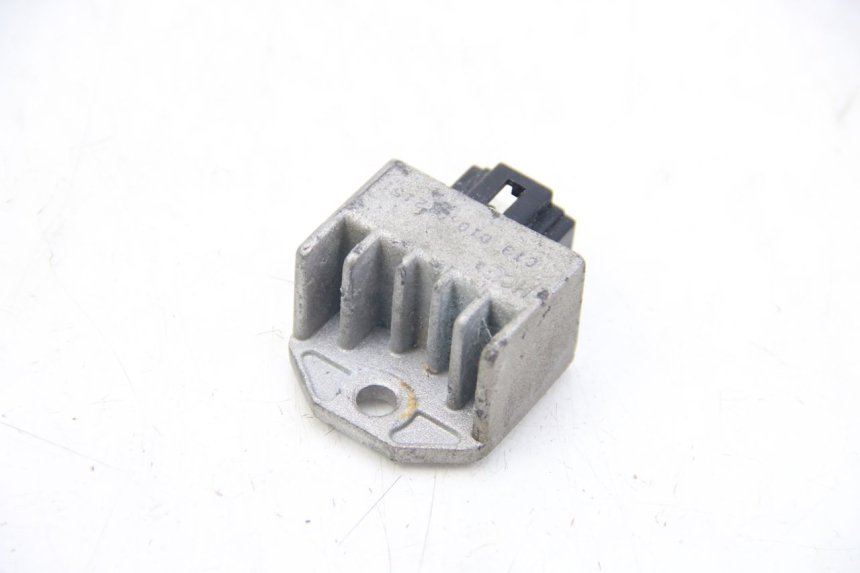 photo de CHARGING REGULATOR PEUGEOT TWEET 4T 50 (2010 - 2014) - Component detail