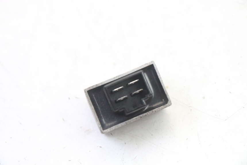 photo de CHARGING REGULATOR PEUGEOT TWEET 4T 50 (2014 - 2019) - Technical close-up