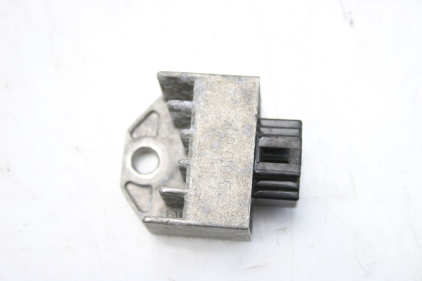 photo de CHARGING REGULATOR PEUGEOT TWEET 125 (2010 - 2017) - Product overview