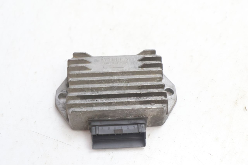 photo de REGULATOR PIAGGIO TYPHOON 50 (2000 - 2009) - Main view