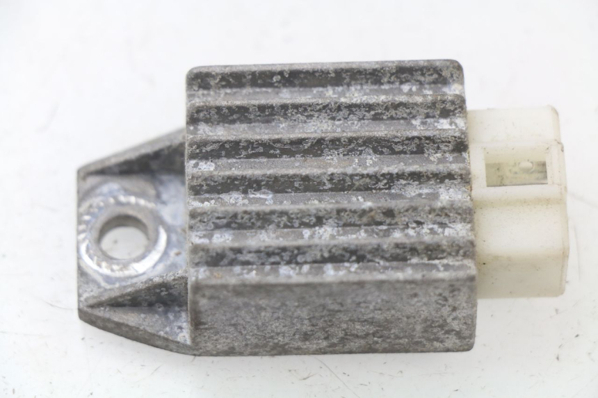 photo de CHARGING REGULATOR PEUGEOT V-CLIC VCLIC 50 (2007 - 2013) - Main view