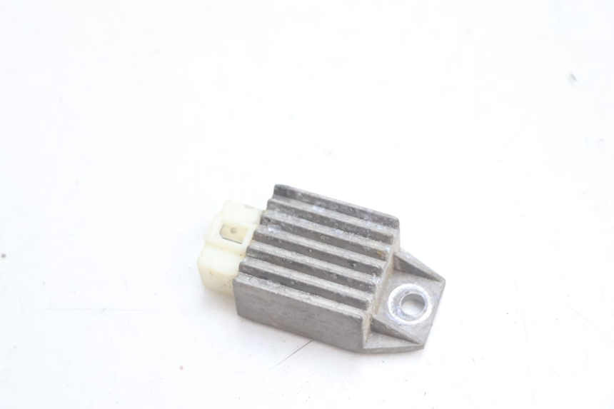 photo de CHARGING REGULATOR PEUGEOT V-CLIC VCLIC 50 (2007 - 2013) - Main view