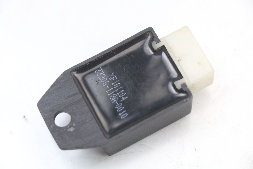 photo de CHARGING REGULATOR BEELINE VELOCE 4T 50 (2011 - 2020) - Alternative perspective