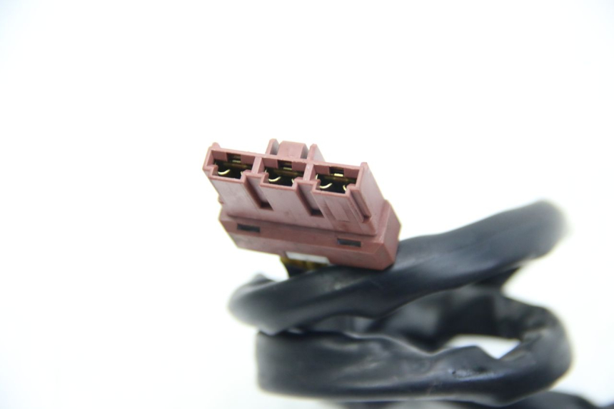 photo de CHARGING REGULATOR PIAGGIO VESPA GTS SUPER IE 125 (2009 - 2016) - Technical close-up