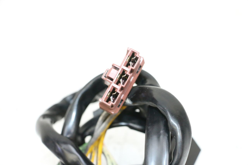 photo de CHARGING REGULATOR PIAGGIO VESPA GTS SUPER IE 125 (2009 - 2016) - Technical close-up