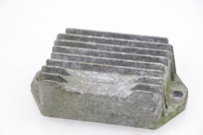 photo de CHARGING REGULATOR PIAGGIO VESPA LX 2T 50 (2005 - 2013) - Component detail