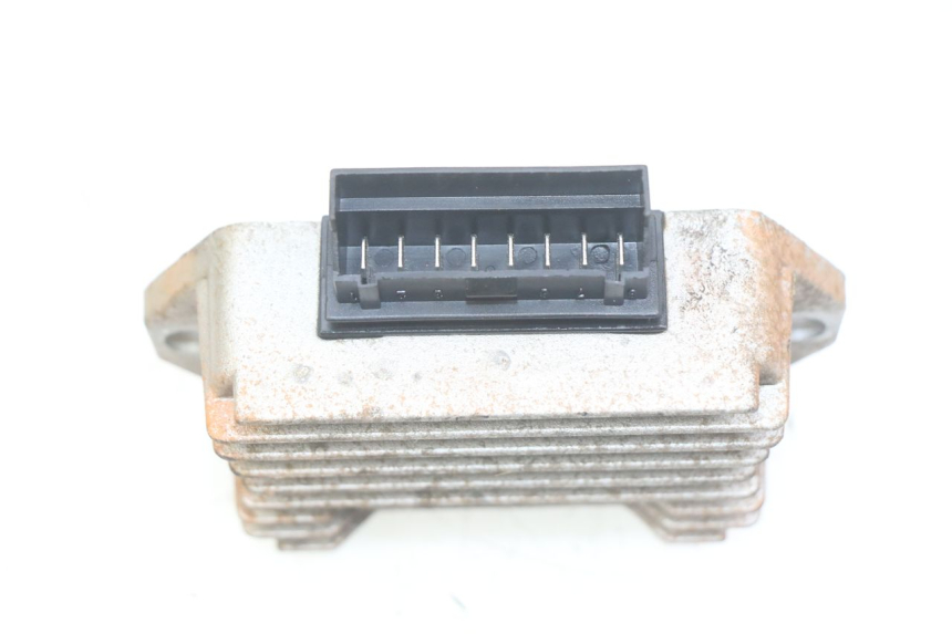 photo de CHARGING REGULATOR PIAGGIO VESPA S 2T 50 (2007 - 2014) - Component detail