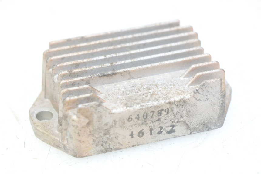 photo de CHARGING REGULATOR PIAGGIO VESPA S 2T 50 (2007 - 2014) - Zoom on usage condition