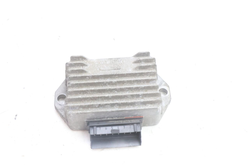 photo de CHARGING REGULATOR PIAGGIO VESPA S 2T 50 (2007 - 2014) - Main view