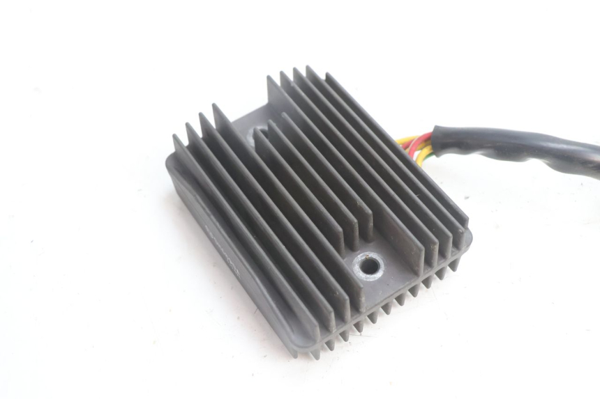 photo de CHARGING REGULATOR HONDA VFR FI RC46 800 (1998 - 2001) - Component detail
