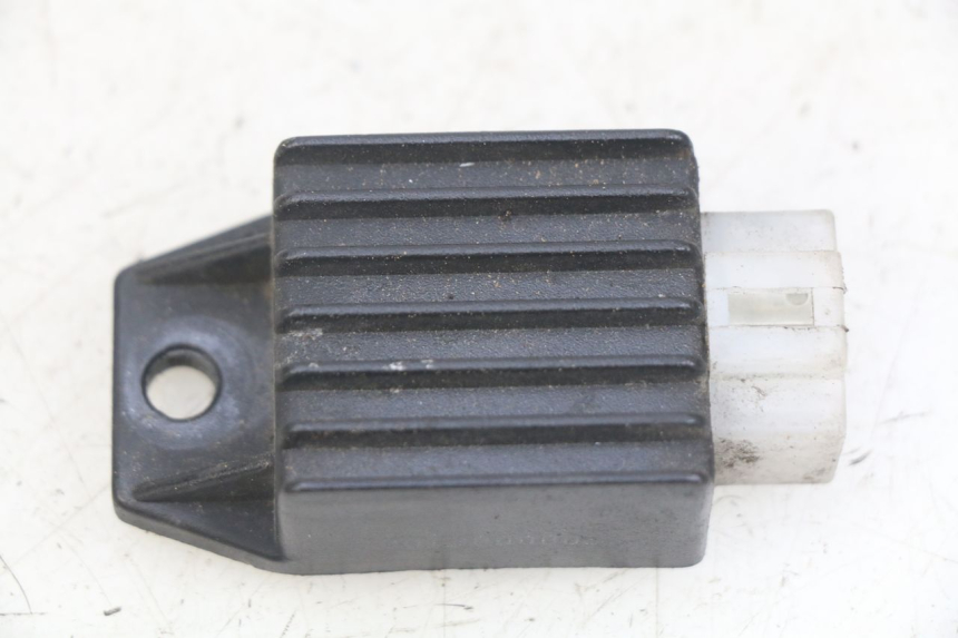 photo de CHARGING REGULATOR PEUGEOT VIVACITY NEW 2T 50 (2008 - 2017) - Main view