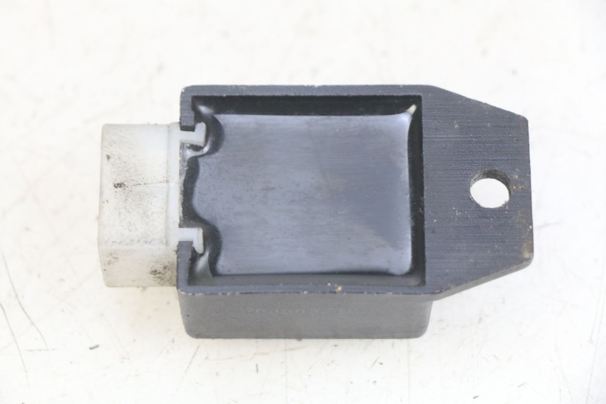 photo de CHARGING REGULATOR PEUGEOT VIVACITY NEW 2T 50 (2008 - 2017) - Alternative perspective