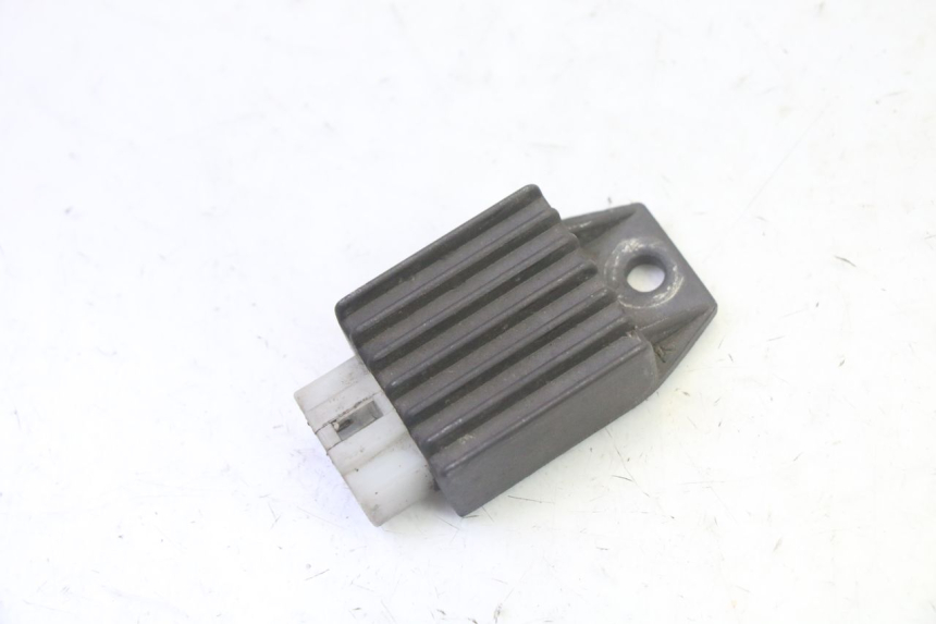 photo de CHARGING REGULATOR PEUGEOT VIVACITY NEW 2T 50 (2008 - 2017) - Main view