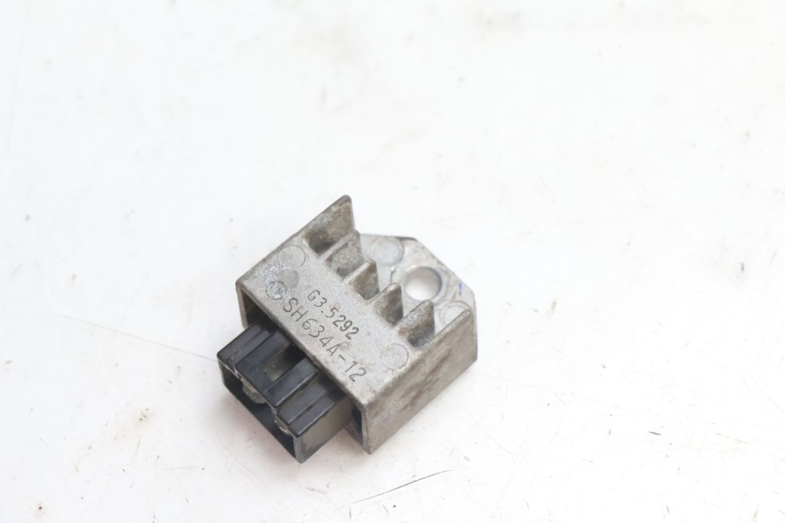 photo de CHARGING REGULATOR PEUGEOT VIVACITY 50 (1998 - 2003) - Main view