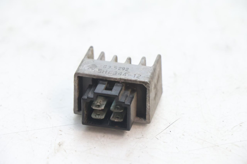 photo de CHARGING REGULATOR PEUGEOT VIVACITY 50 (1998 - 2003) - Component detail