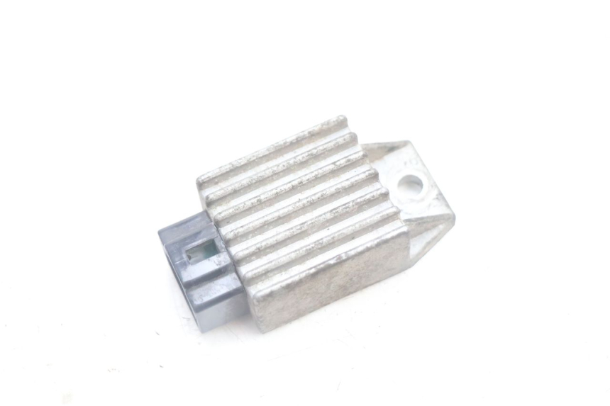 photo de REGULATOR PEUGEOT VIVACITY 100 (1999 - 2008) - Main view
