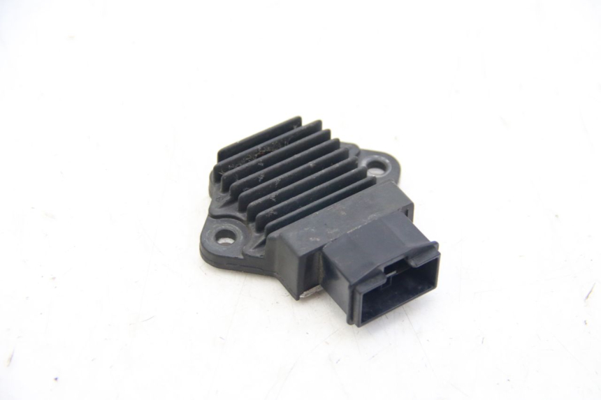 photo de CHARGING REGULATOR HONDA VT C SHADOW 125 (1999 - 2007) - Main view
