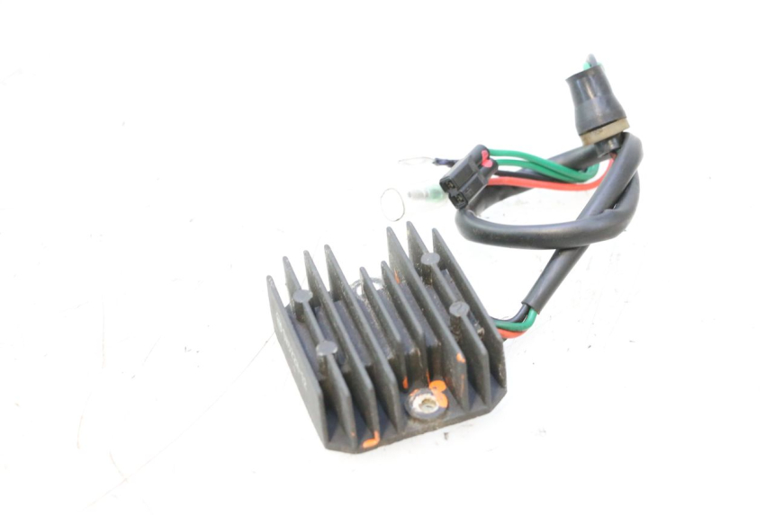 photo de REGULATOR YAMAHA WAVE RUNNER GP R 1200 (2000 - 2003) - Product overview