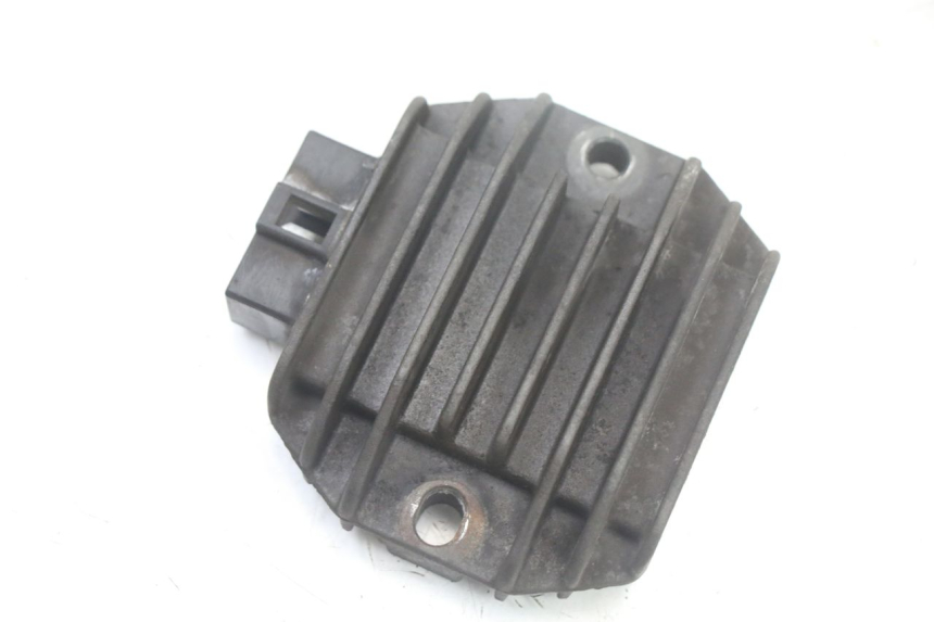 photo de REGULATOR YAMAHA X-MAX XMAX ABS 250 (2010 - 2012) - Component detail