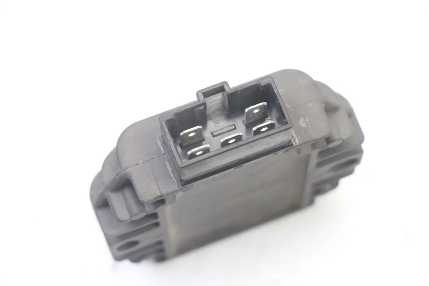 photo de CHARGING REGULATOR YAMAHA X-MAX XMAX 125 (2010 - 2013) - Zoom on usage condition