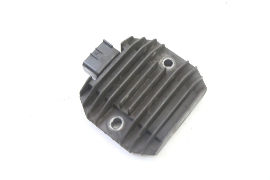 photo de CHARGING REGULATOR YAMAHA XMAX X-MAX 125 (2006 - 2009) - Component detail