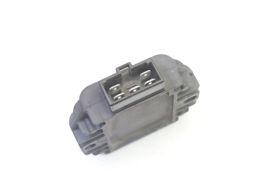photo de CHARGING REGULATOR YAMAHA X-MAX XMAX 125 (2010 - 2013) - Zoom on usage condition