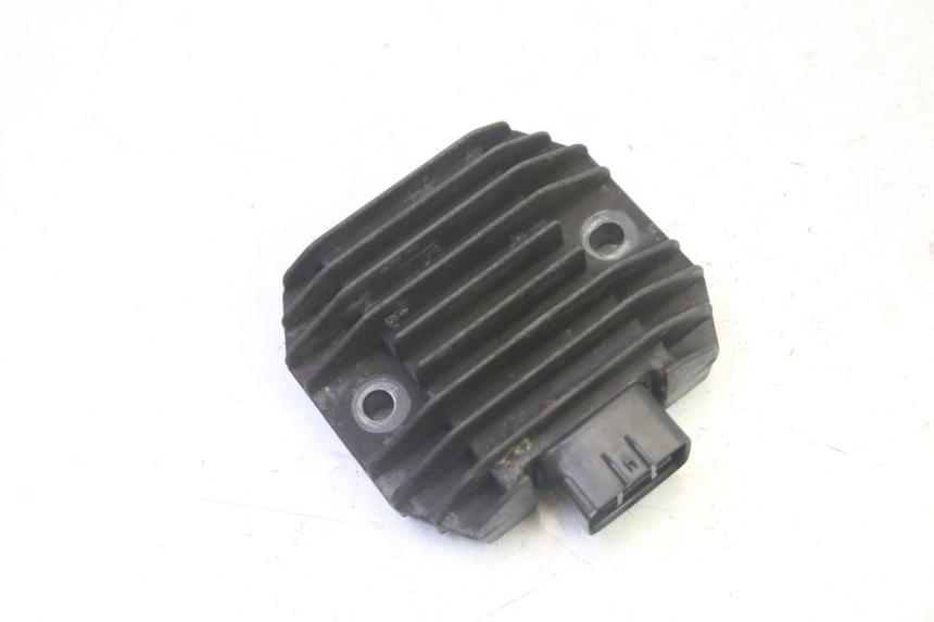 photo de CHARGING REGULATOR YAMAHA X-MAX XMAX 250 (2006 - 2009) - Main view