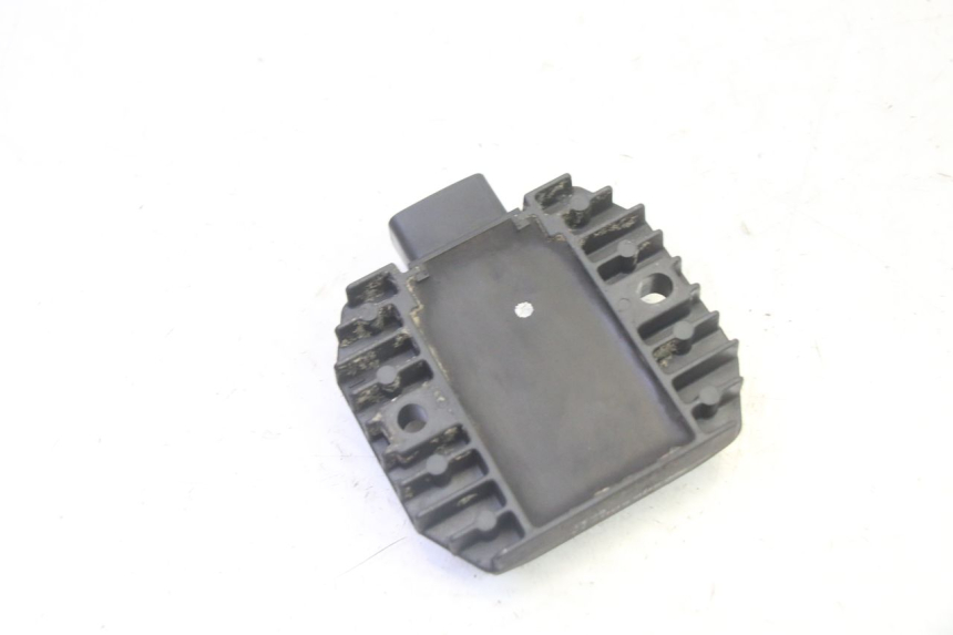 photo de CHARGING REGULATOR YAMAHA X-MAX XMAX 250 (2006 - 2009) - Zoom on usage condition