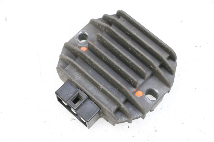 photo de CHARGING REGULATOR YAMAHA X-MAX XMAX 125 (2010 - 2013) - Main view