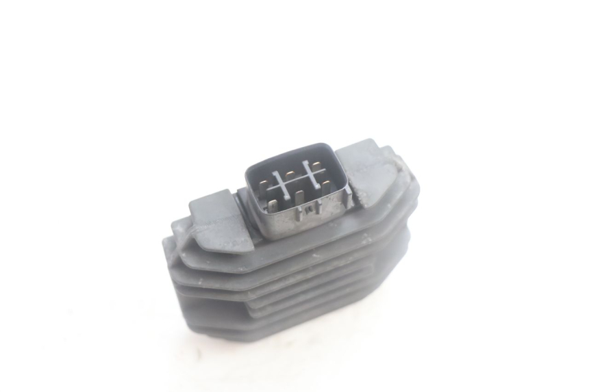 photo de CHARGING REGULATOR YAMAHA XMAX X-MAX 125 (2006 - 2009) - Alternative perspective