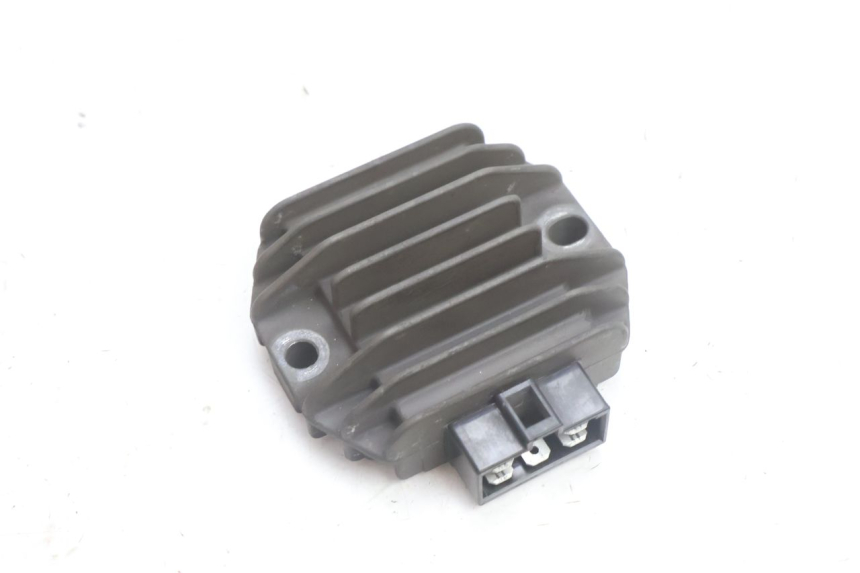 photo de CHARGING REGULATOR YAMAHA X-MAX XMAX 125 (2010 - 2013) - Main view