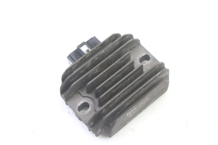 photo de CHARGING REGULATOR PIAGGIO XEVO - X EVO 125 (2007 - 2017) - Component detail