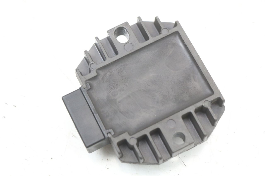 photo de REGULATOR YAMAHA XJS DIVERSION 600 (1997 - 1999) - Zoom on usage condition