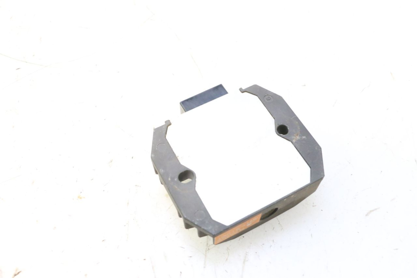 photo de REGULATOR YAMAHA XP T-MAX ABS 500 (2005 - 2005) - Technical close-up