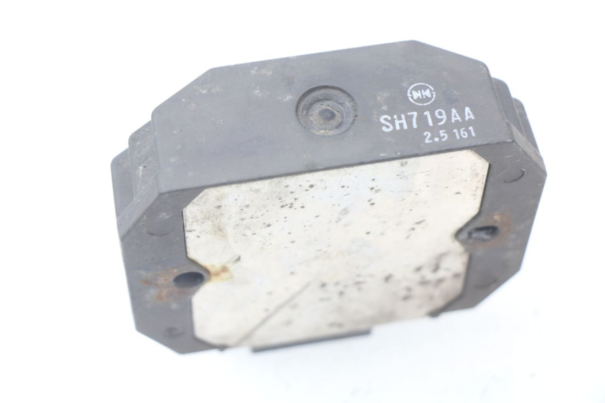 photo de REGULATOR YAMAHA XP T-MAX TMAX ABS 530 (2012 - 2015) - Zoom on usage condition