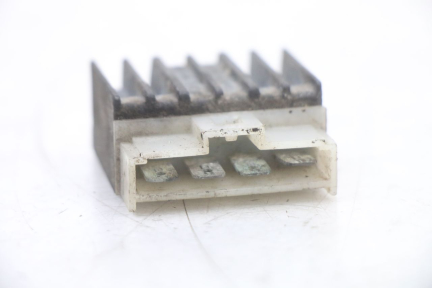 photo de REGULATOR YAMAHA AEROX 50 (1997 - 2006) - Zoom on usage condition