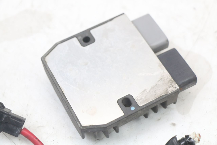 photo de CHARGING REGULATOR YAMAHA FJR ABS 1300 (2006 - 2012) - Checked used part