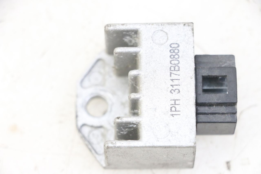 photo de REGULATOR YAMAHA NEO'S NEOS 2T EASY 50 (2013 - 2016) - Main view