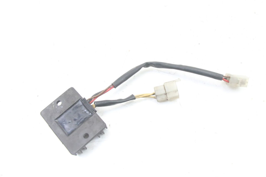 photo de CHARGING REGULATOR YAMAHA SR 125 (1982 - 2003) - Alternative perspective