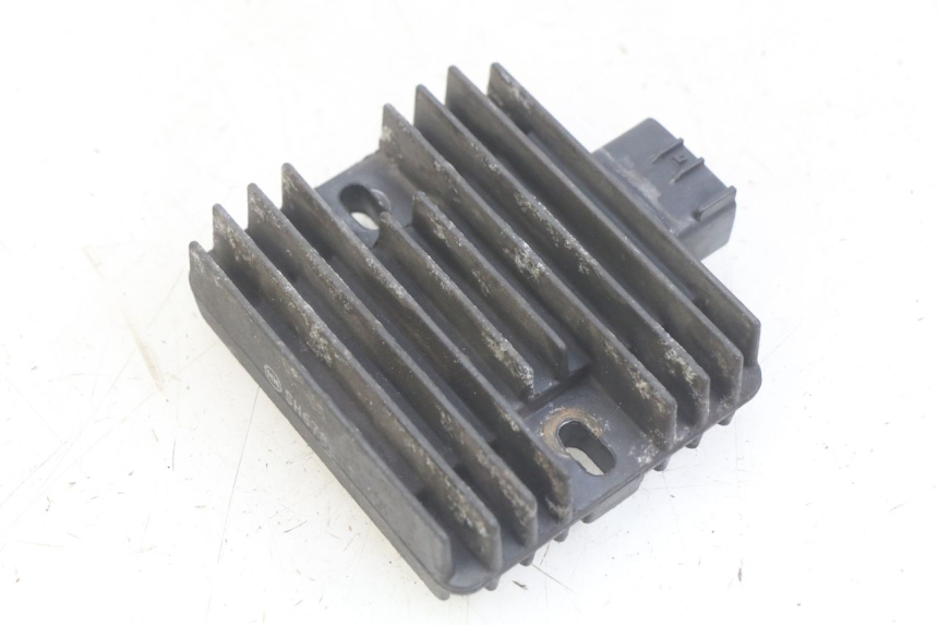 photo de CHARGING REGULATOR YAMAHA YP MAJESTY 400 (2004 - 2008) - Zoom on usage condition