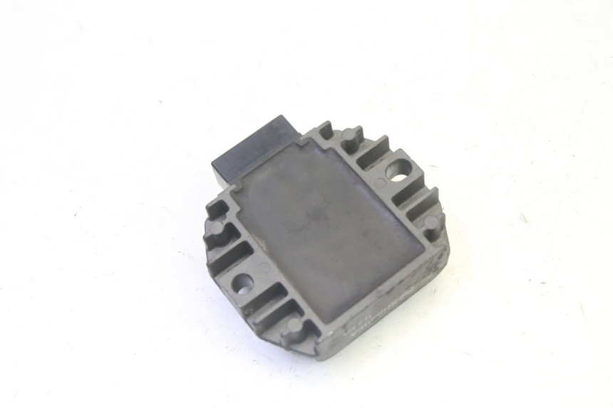 photo de CHARGING REGULATOR YAMAHA YP MAJESTY 125 (2007 - 2010) - Zoom on usage condition