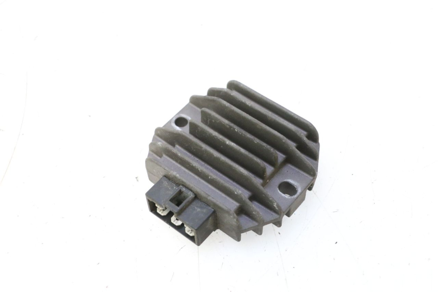photo de CHARGING REGULATOR YAMAHA YP MAJESTY 125 (1998 - 2001) - Main view