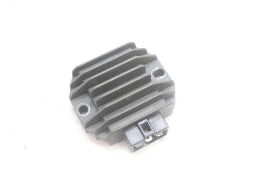 photo de CHARGING REGULATOR YAMAHA YP MAJESTY 125 (2007 - 2010) - Main view