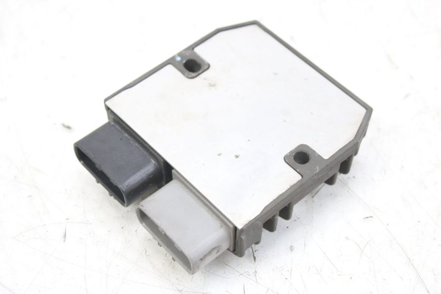 photo de CHARGING REGULATOR YAMAHA YZF R1 1000 (2007 - 2008) - Technical close-up
