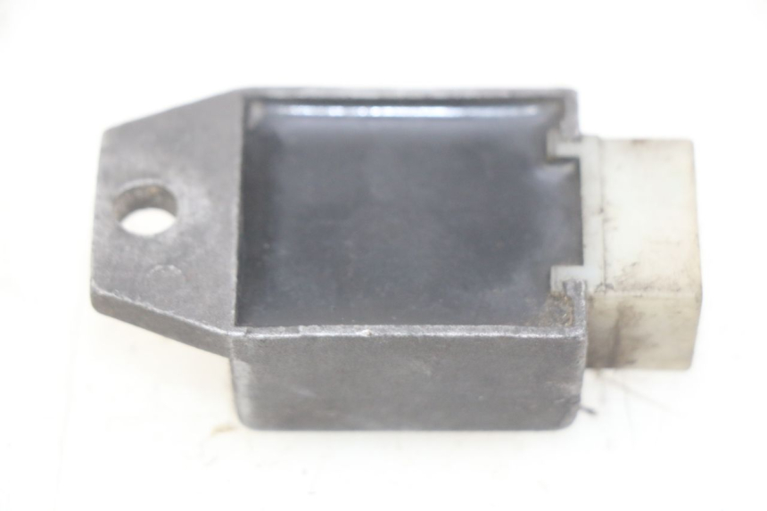 photo de CHARGING REGULATOR PEUGEOT ZENITH 50 (1994 - 1999) - Zoom on usage condition