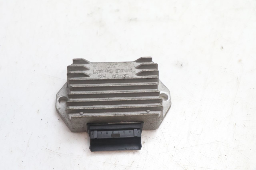 photo de CHARGING REGULATOR PIAGGIO ZIP 2T 50 (2009 - 2019) - Main view