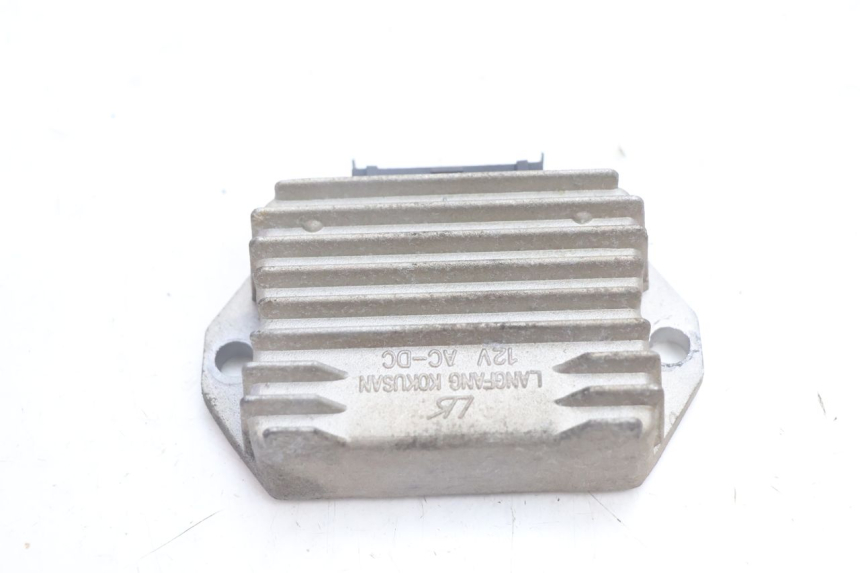 photo de CHARGING REGULATOR PIAGGIO ZIP 2T 50 (2009 - 2019) - Component detail