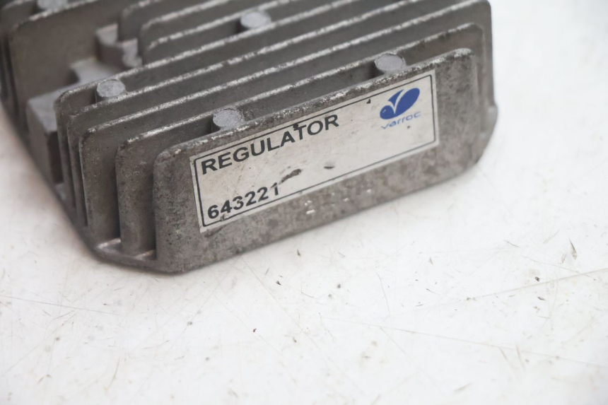 photo de CHARGING REGULATOR PIAGGIO ZIP 4T 50 (2018 - 2020) - Zoom on usage condition